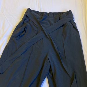 Beautiful wide leg high rise lululemon pants